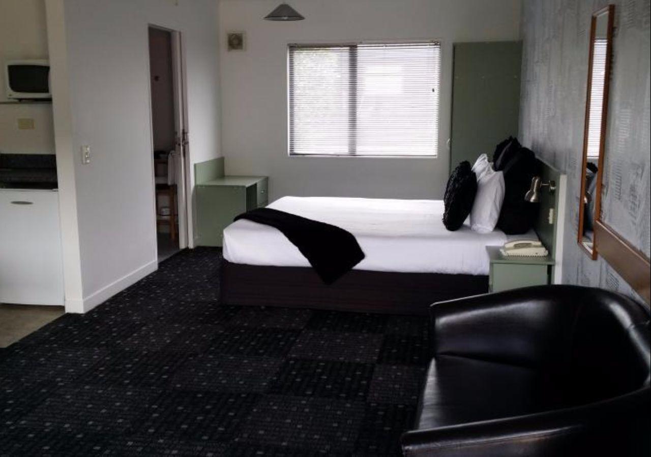 Asure Abode On Courtenay Motor Inn Ню Плимут Екстериор снимка