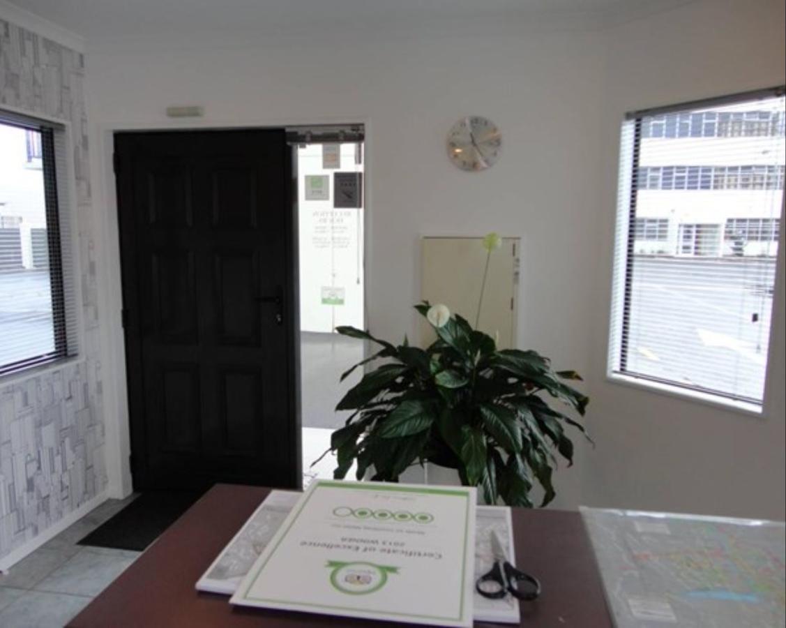 Asure Abode On Courtenay Motor Inn Ню Плимут Екстериор снимка