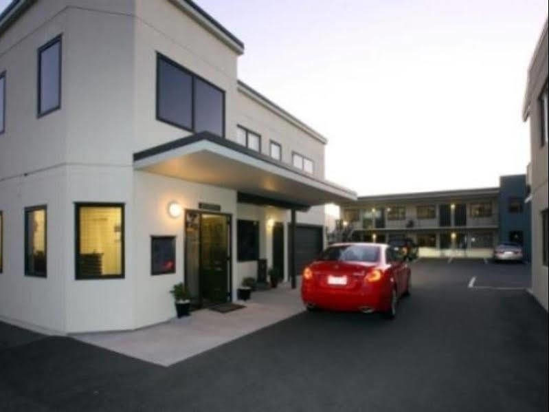 Asure Abode On Courtenay Motor Inn Ню Плимут Екстериор снимка